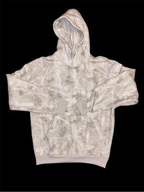 Comfrt Camo Hoodie Size: Medium Brand New
